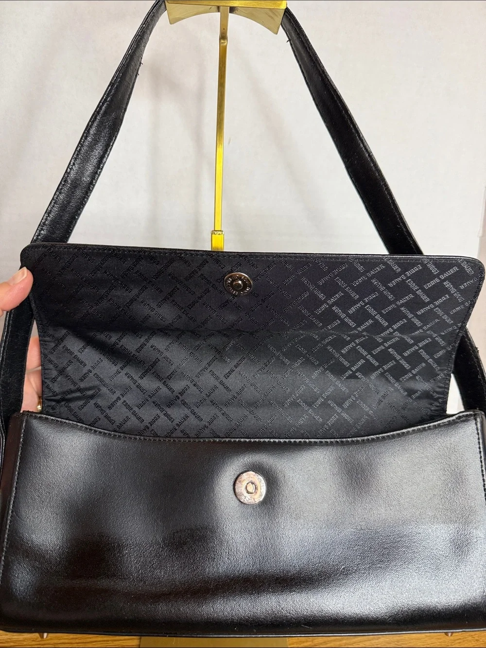 Eddie Bauer Black Genuine Leather Shoulder Bag Minimalist Shoulder Purse EUC